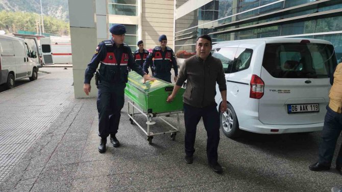 Karabük’te Çay Kenarında Kadın Cesedi Bulundu