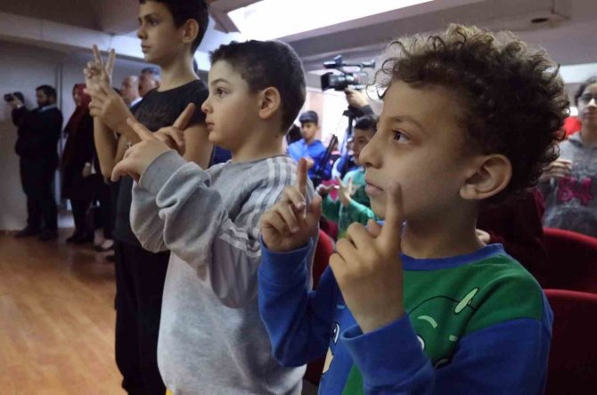 Belediye Personellerine İşaret Dili Eğitimi