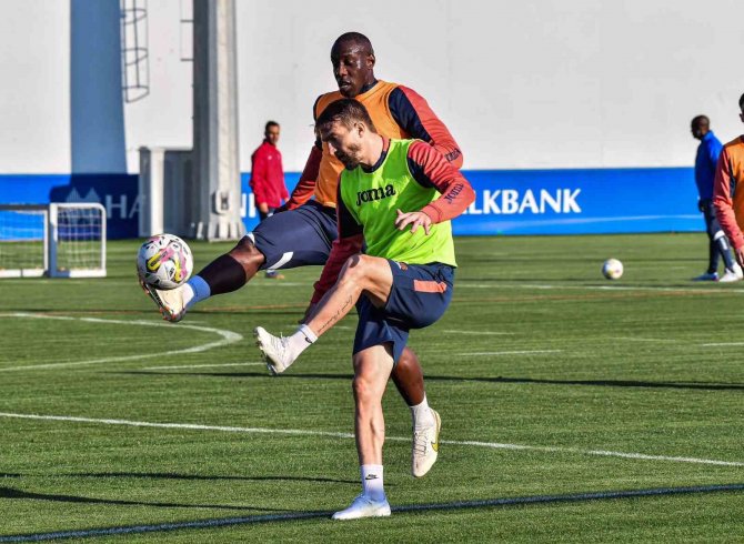 Başakşehir, Mke Ankaragücü Maçı Hazırlıklarına Devam Etti