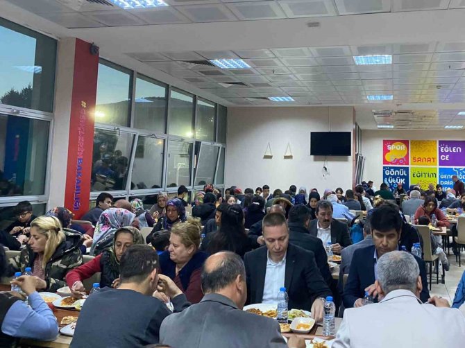 Vali Tavlı, Milas’ta Depremzedelerle İftar Yaptı