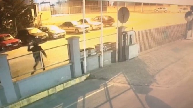 Pendik’te Eski İş Yerini Yakmaya Çalışan Kişi Yakalandı