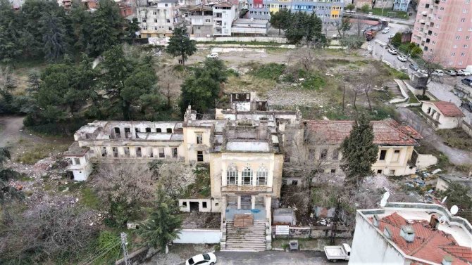 121 Yıllık Hastane Binası Aile Ve Yaşam Merkezine Dönüşüyor
