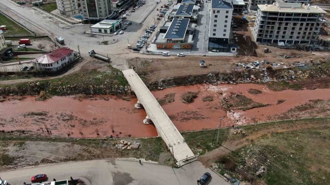 Kızılırmak’a Adını Veren Fablum Çayı Adeta Coştu