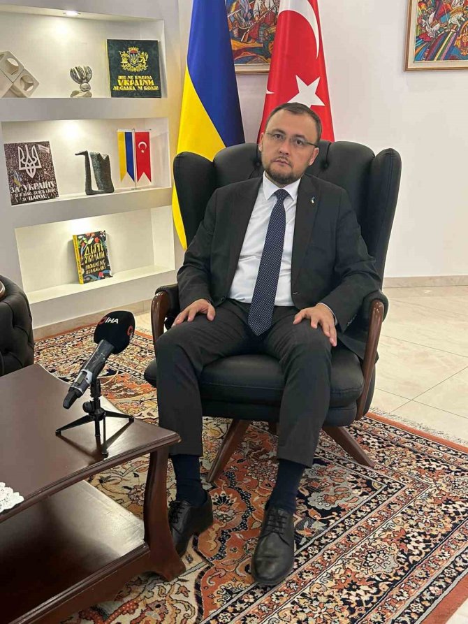 Ukraynalı Diplomat: “Türkiye’nin Oynadığı Arabuluculuk Rolünü Çin Oynayamaz”