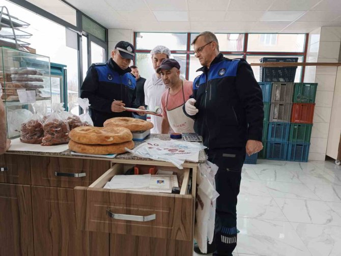 77 Markette Bin 110 Ürün Denetlendi: 9 Zincir Markete İdari İşlem Uygulandı