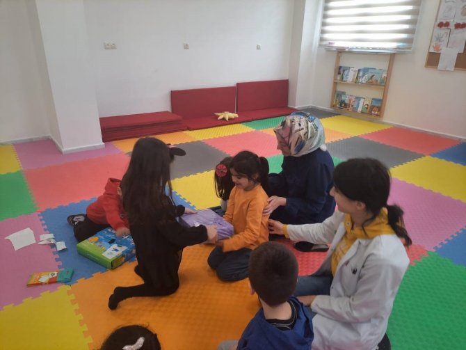 Anasınıfı Öğrencileri Oyuncaklarını Depremzede Arkadaşlarıyla Paylaştılar