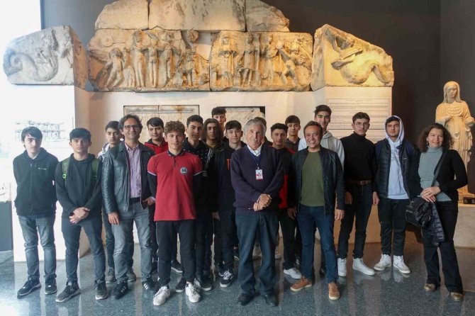 Assi̇m’den Öğrenciler İçin Müze Gezisi
