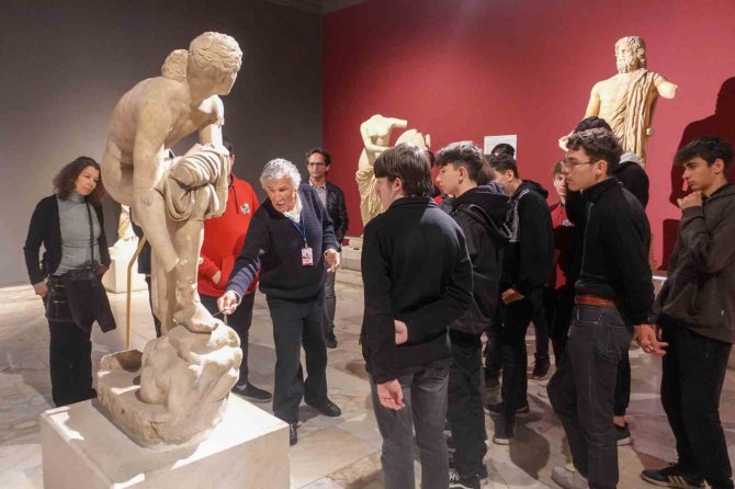 Assi̇m’den Öğrenciler İçin Müze Gezisi