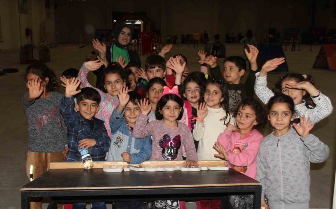 Elazığ’da Düzenlenen Festivalde Çocuklar Doyasıya Eğlendi