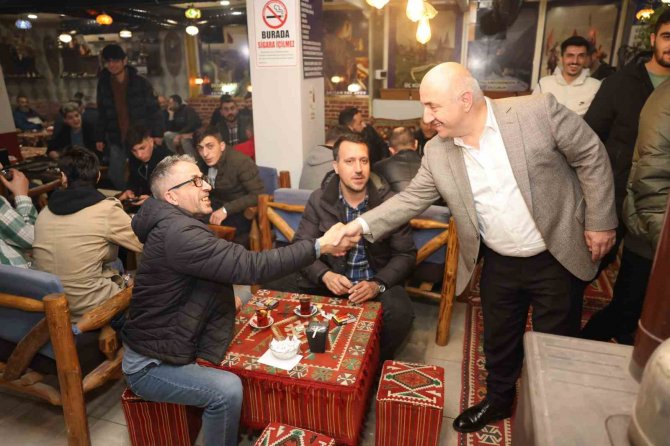 Başkan Bıyık Ramazan’da Mahalle Mahalle Geziyor