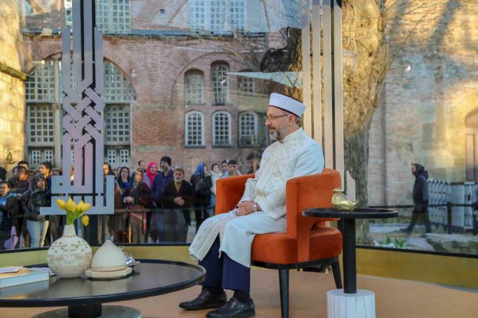 Diyanet İ̇şleri Başkanı Erbaş, Trt 1’de "Ramazan Sevinci" Programına Katıldı