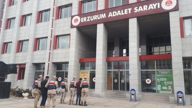 Kablo Hırsızları Jandarma’dan Kaçamadı