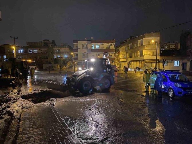 Haliliye’de Ekipler Sel Riskine Karşı Seferber Oldu