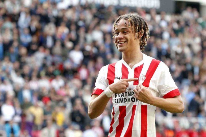 Xavi Simons, Psv’de Kendini Buldu