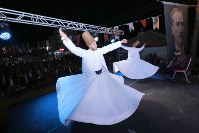 Honaz Belediyesi’nin Kocabaş’ta Kurduğu İlk İftar Sofrası Binleri Buluşturdu