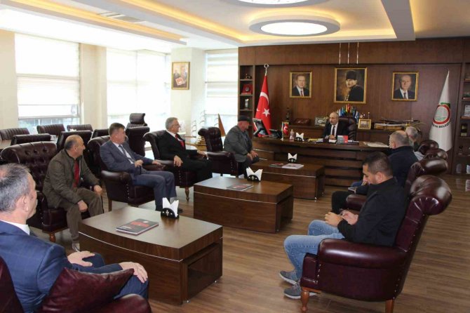 Amasya’nın Yeni Belediye Başkanı Çelik: “Çiçek Göndermeyin, Depremzedeler İçin Bağış Yapın”