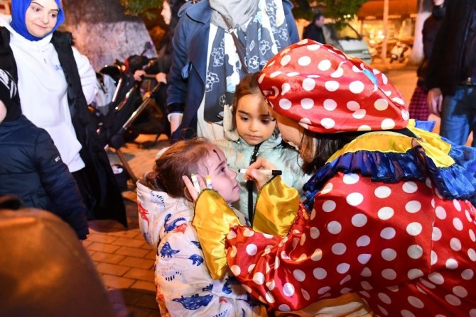 İ̇znikli Minikler Eski Ramazanları Yaşıyor