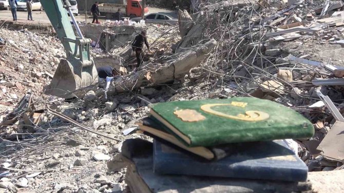 Kahramanmaraş’ta Enkaz Kaldırma Çalışması "Dron" İle Görüntülendi