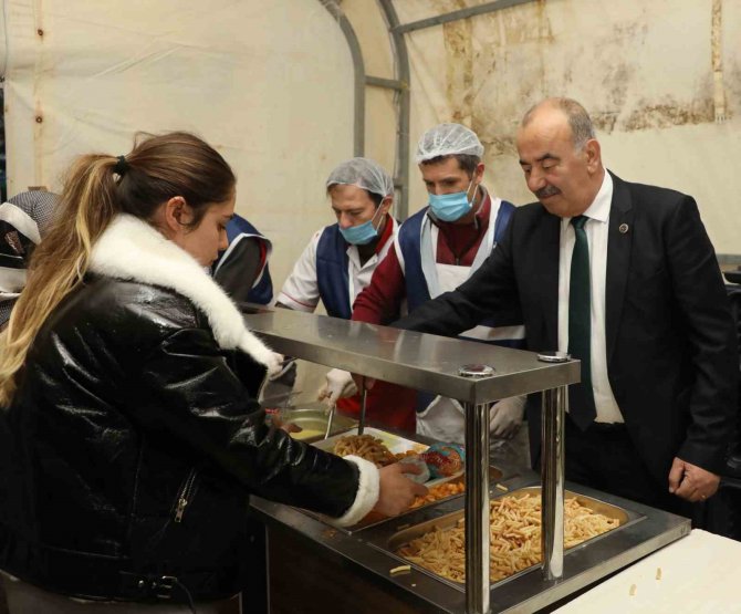 Mudanyalılar İftar Sofrasında Buluşuyor