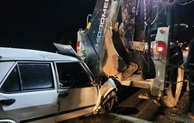 Malatya’da Otomobil İş Makinesi İle Çarpıştı: 1 Yaralı