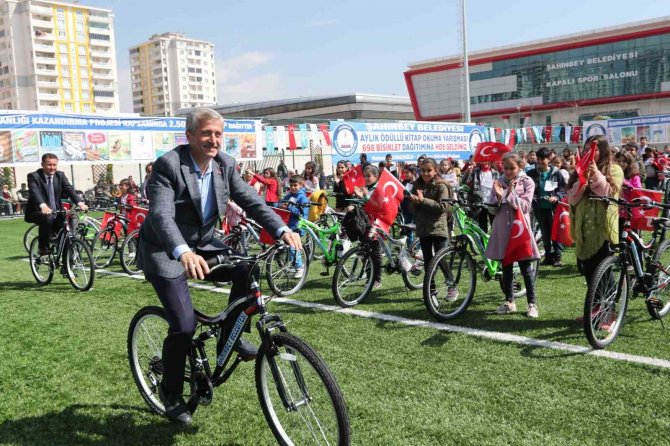 Tahmazoğlu’ndan Öğrencilere Müjde