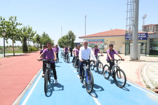 Tahmazoğlu’ndan Öğrencilere Müjde