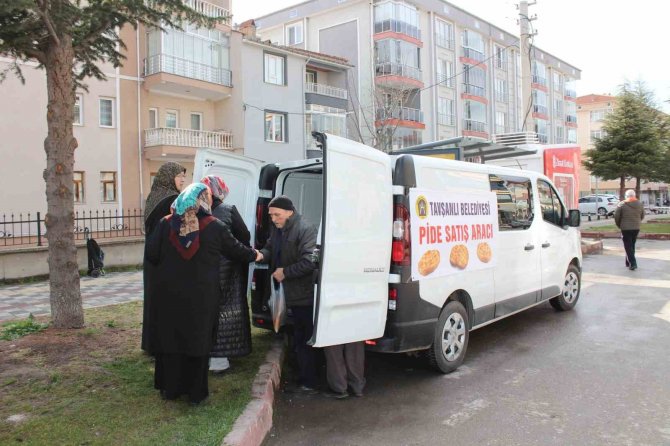 Tavşanlı’da 8 Tl’ye Ramazan Pidesi