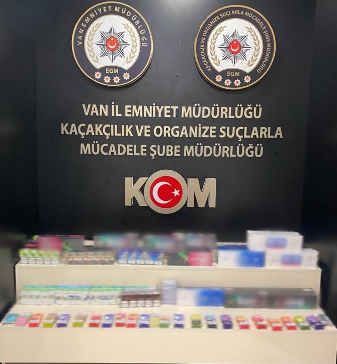 Van’da Gümrük Kaçağı Malzemeler Ele Geçirildi