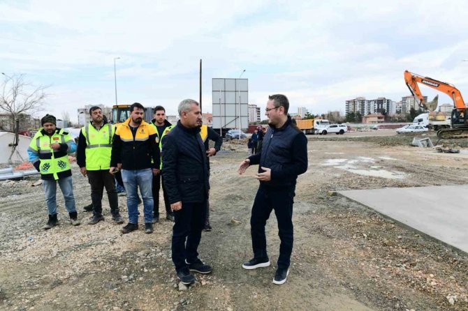 Yeşilyurt’ta Konteyner Çalışmaları Sürüyor