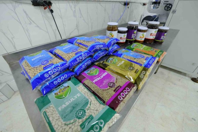 Üretilip Paketlenen İlk Ürünler Deprem Bölgesine Gönderilecek