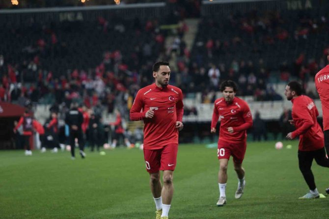 2024 Avrupa Şampiyonası Elemeleri: Türkiye: 0 - Hırvatistan: 0 (Maç Devam Ediyor)