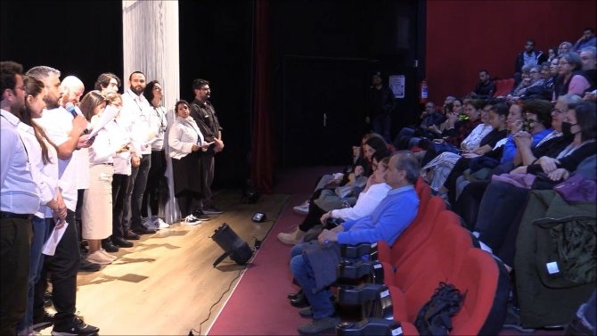 3. Kadın Oyunları Festivali Dünya Tiyatro Günü Beyannemesinin Okunmasıyla Sona Erdi