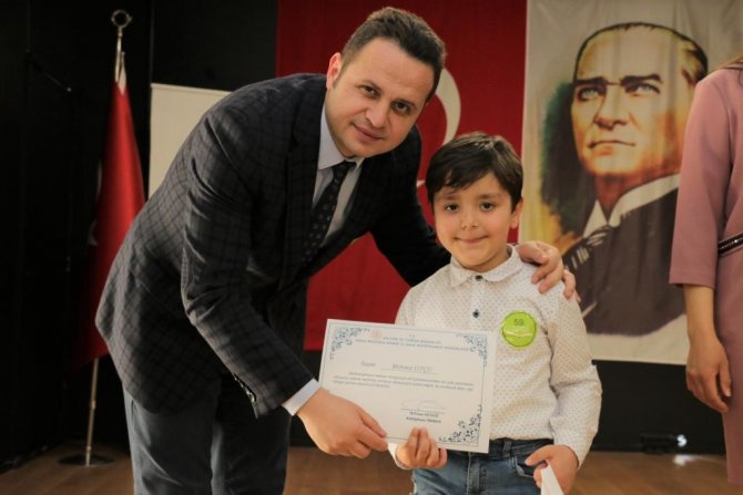 En Çok Kitap Okuyan Öğrenciler Ödüllendirildi