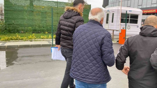 Çocukları Sopa İle Döven Servis Şoförü Adliyeye Sevk Edildi