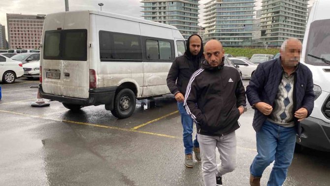 Çocukları Sopa İle Döven Servis Şoförü Adliyeye Sevk Edildi