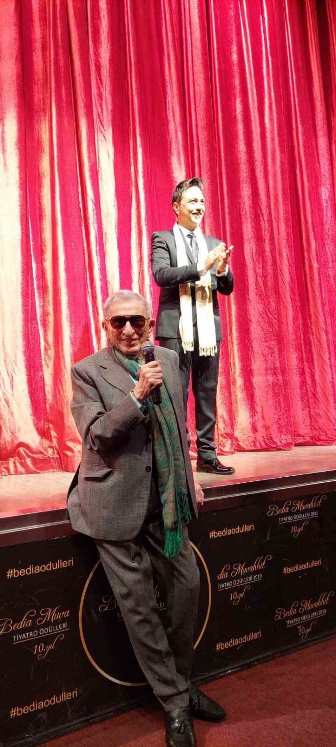 Haldun Dormen’e Sahnede 95. Yaş Sürprizi