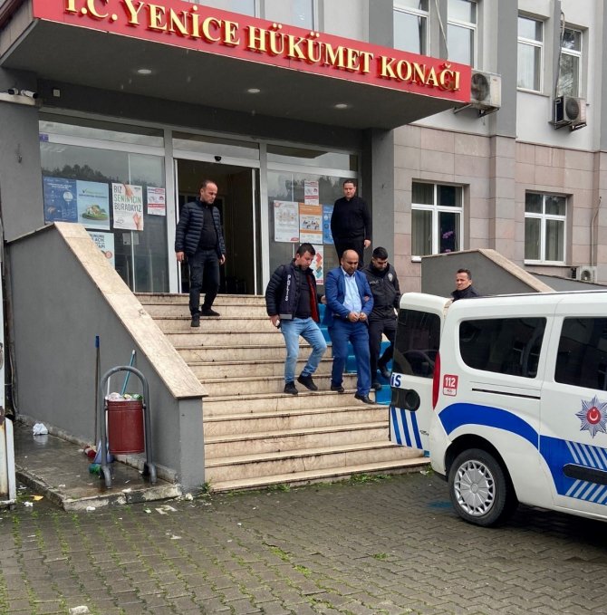 İ̇ş Bulma Vaadiyle Dolandırıcılık Yapan Şüpheli Tutuklandı