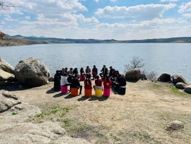 Kütüphane Haftası’nda Manzaraya Karşı Kitapları Konuştular