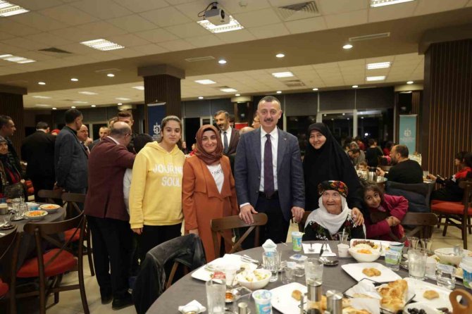 Başkan Büyükakın’dan Depremzede Ailelere: