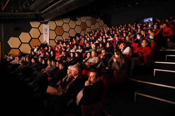 Merkezefendi Kent Tiyatrosu 3 Yaşında