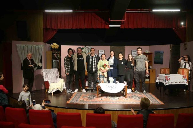 Merkezefendi Kent Tiyatrosu 3 Yaşında