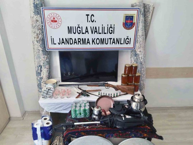 Kiralık Araçla Hırsızlık Yaptılar, Tutuklandılar