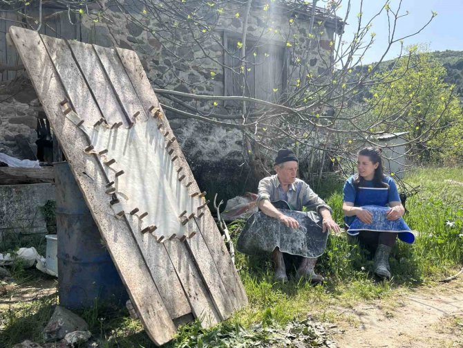 2 Bin 200 Yıllık Parşömen Kağıdı, Kadın Elinde Hayat Buluyor