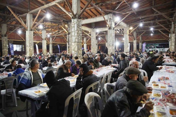 Karacasu İ̇ftar Programı’nda Başkan Çerçioğlu, Yoğun İlgi Gördü