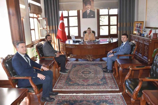 Depremzedeler İçin Düzenlenen Yardım Panayırından Elde Edilen Gelir Bağışlandı