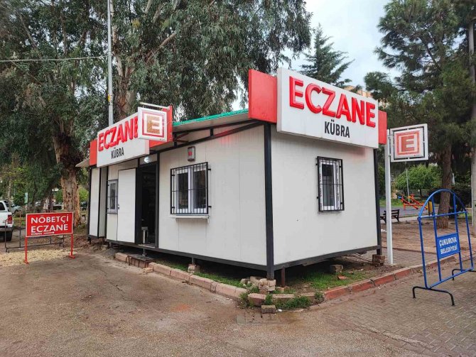 Parka Konteyner Kurup Eczanesini Açtı