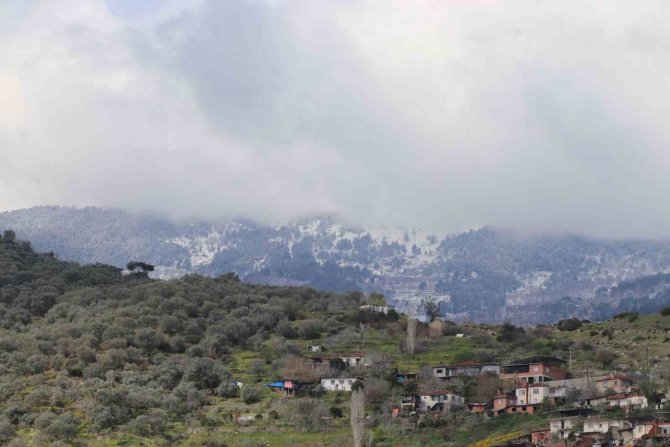 Aydın Dağları Beyaza Büründü