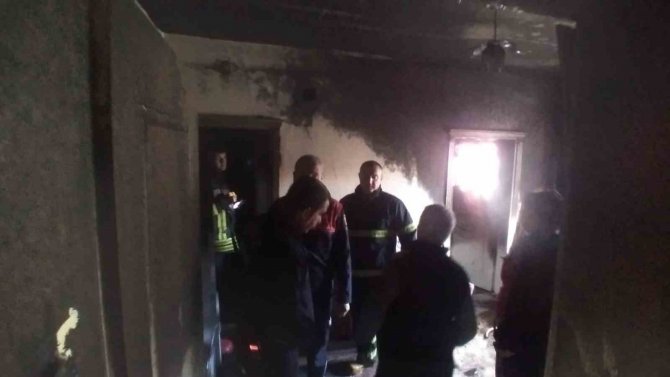 Koçarlı’da Çıkan Yangında Ev Kullanılamaz Hale Geldi