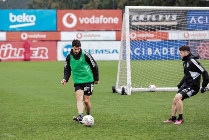 Beşiktaş, Fenerbahçe Maçı Hazırlıklarına Devam Etti
