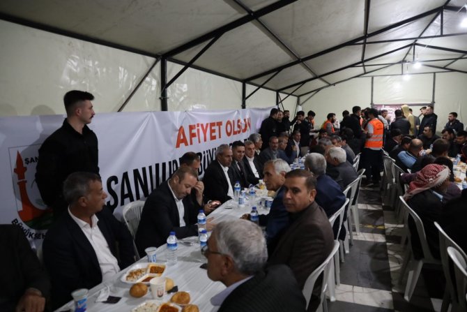 Beyazgül Suruç’ta Vatandaşlarla İftar Açtı